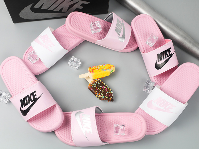 Dép Nike Benassi Hồng nữ rất thời trang